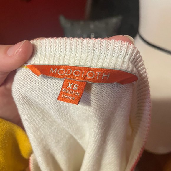 Modcloth vintage inspired sweater - Picture 3 of 3